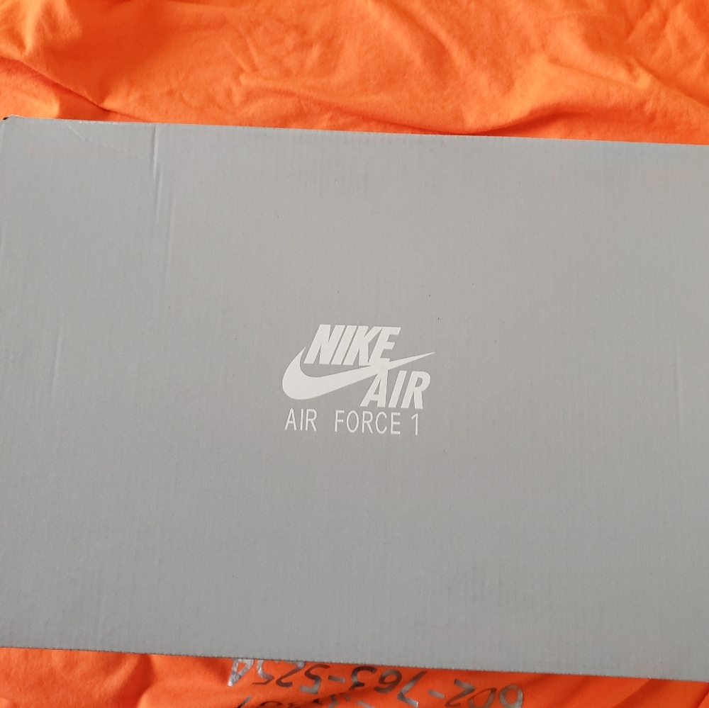AF1 - Picture 3 of 3